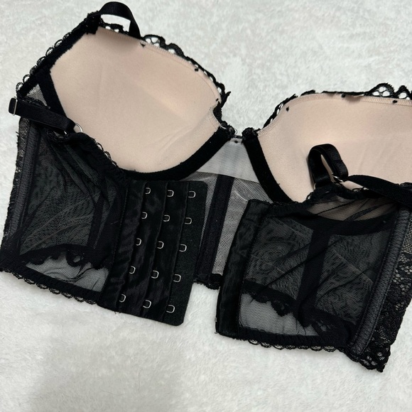 Victoria’s Secret Bra 32C - Picture 6 of 7